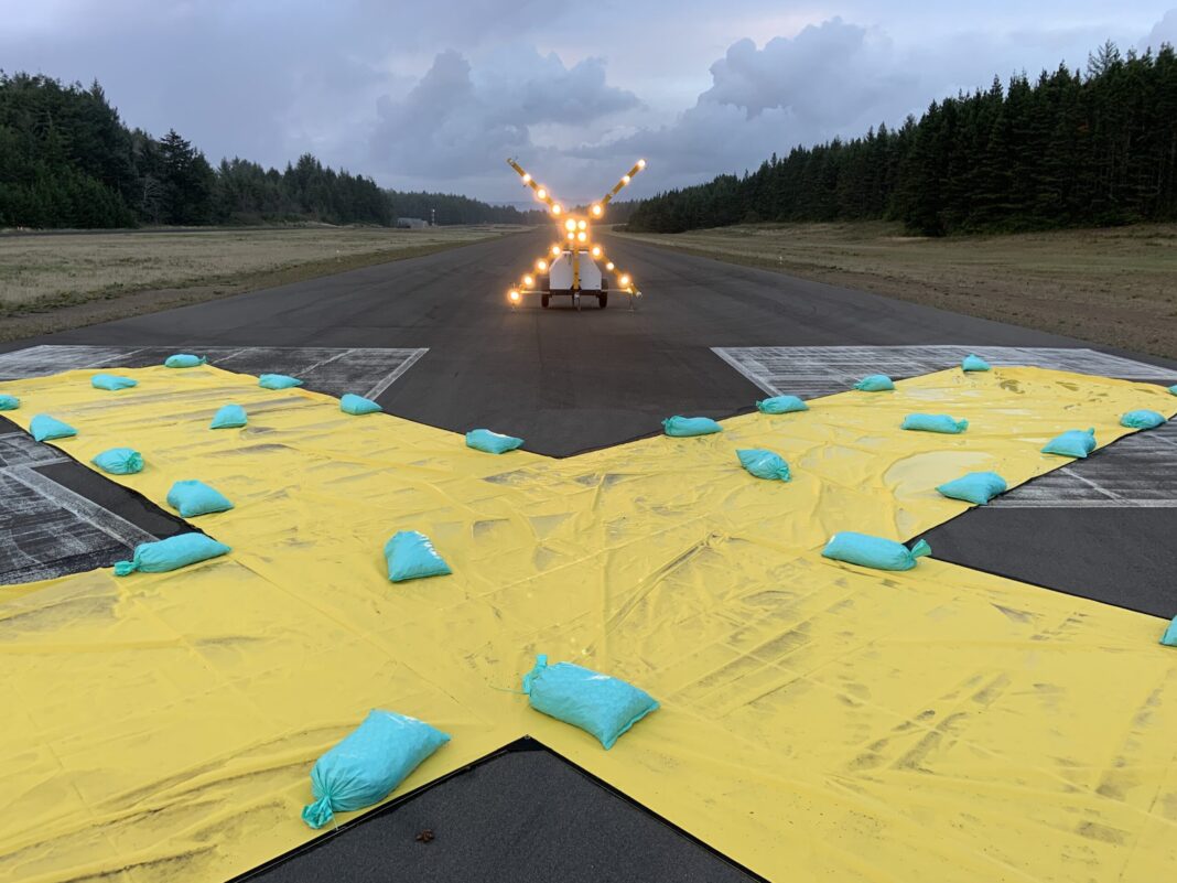 BBB.SILETZ RUNWAY CLOSED Bbb.siletz runway closed