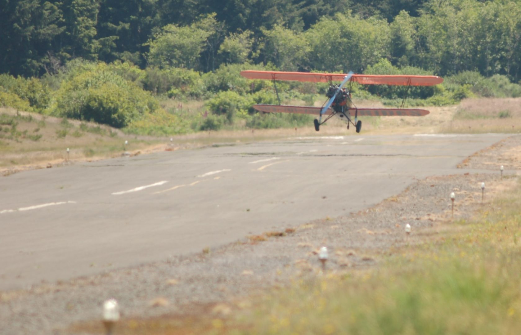 BBB.BI PLANE landing.siletz bay state airport