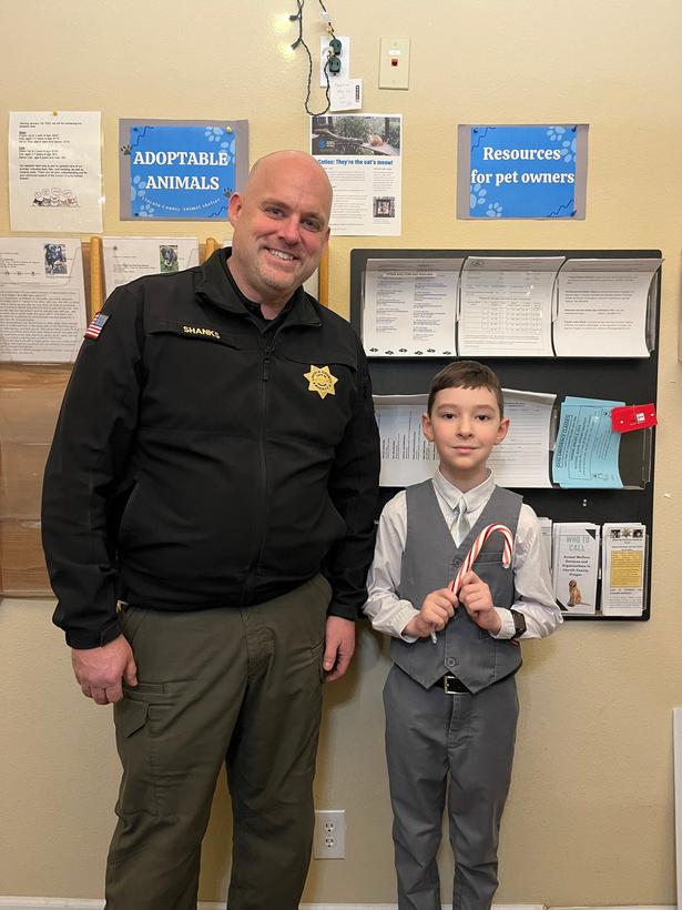 Sheriff Shanks and Jasper.