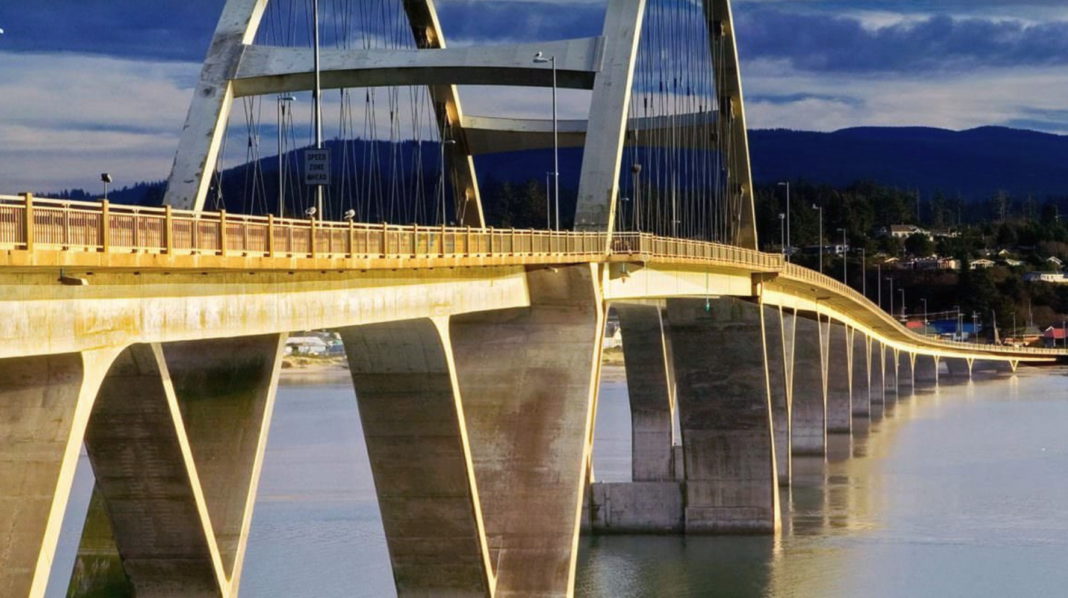 WALDPORT’S ALSEA RIVER BRIDGE carrying Hwy. 101 is the gateway to year ‘round fun and great living in Waldport, Oregon. (Photos by Travel Oregon) WALDPORT’S ALSEA RIVER BRIDGE carrying Hwy. 101 is the gateway to year ‘round fun and great living in Waldport, Oregon. (Photos by Travel Oregon)